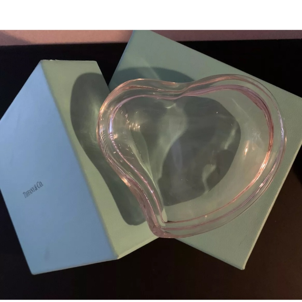 TIFFANY & CO. ELSA PERETTI CRYSTAL 4" HEART SHAPE